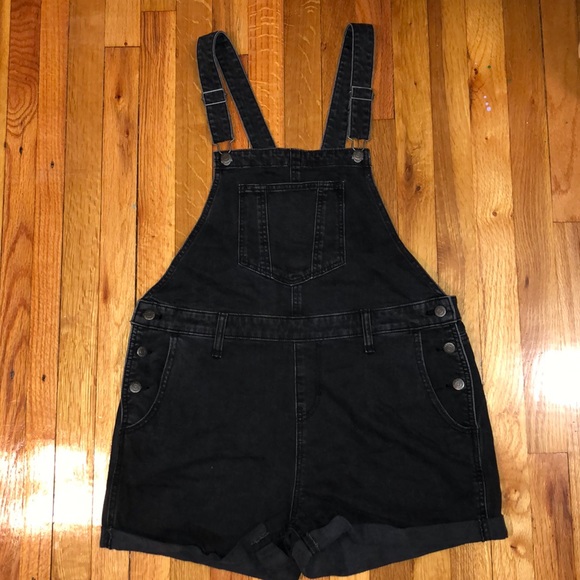 black shortalls